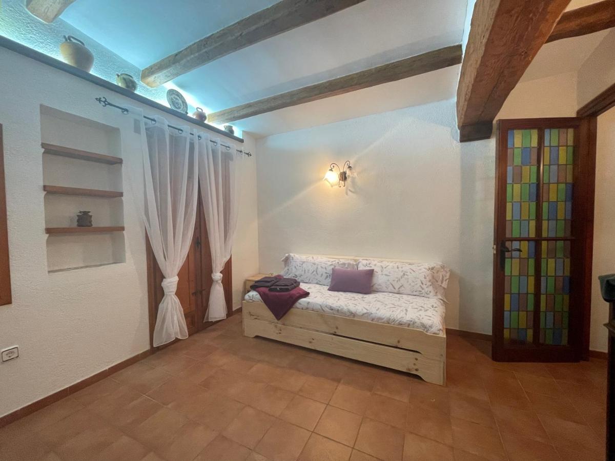 Villa Masia Catalana Solsenyor By El Secret De La Conca